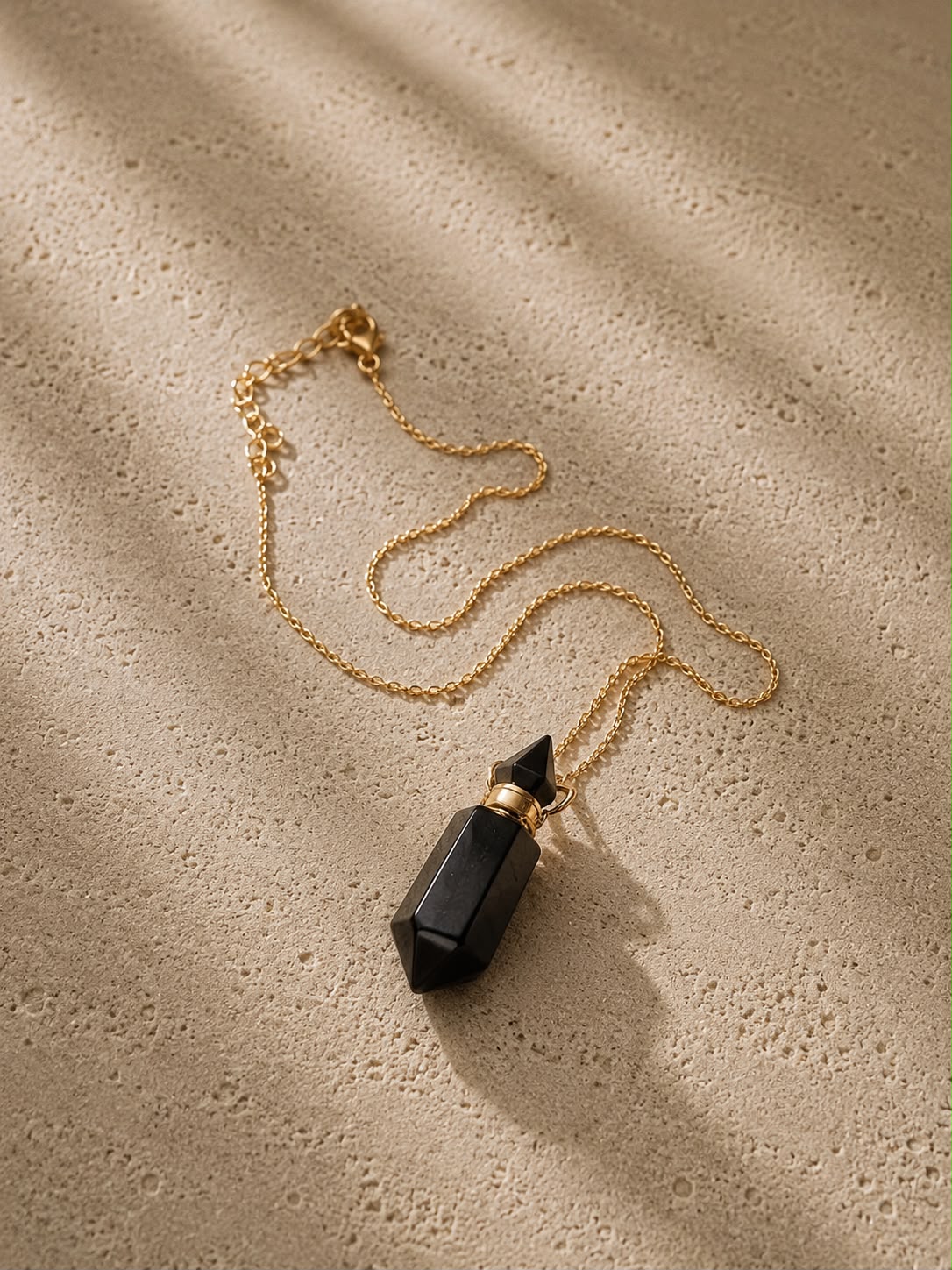 VELYSEE Fleur d'Or Necklace + Parfum oil